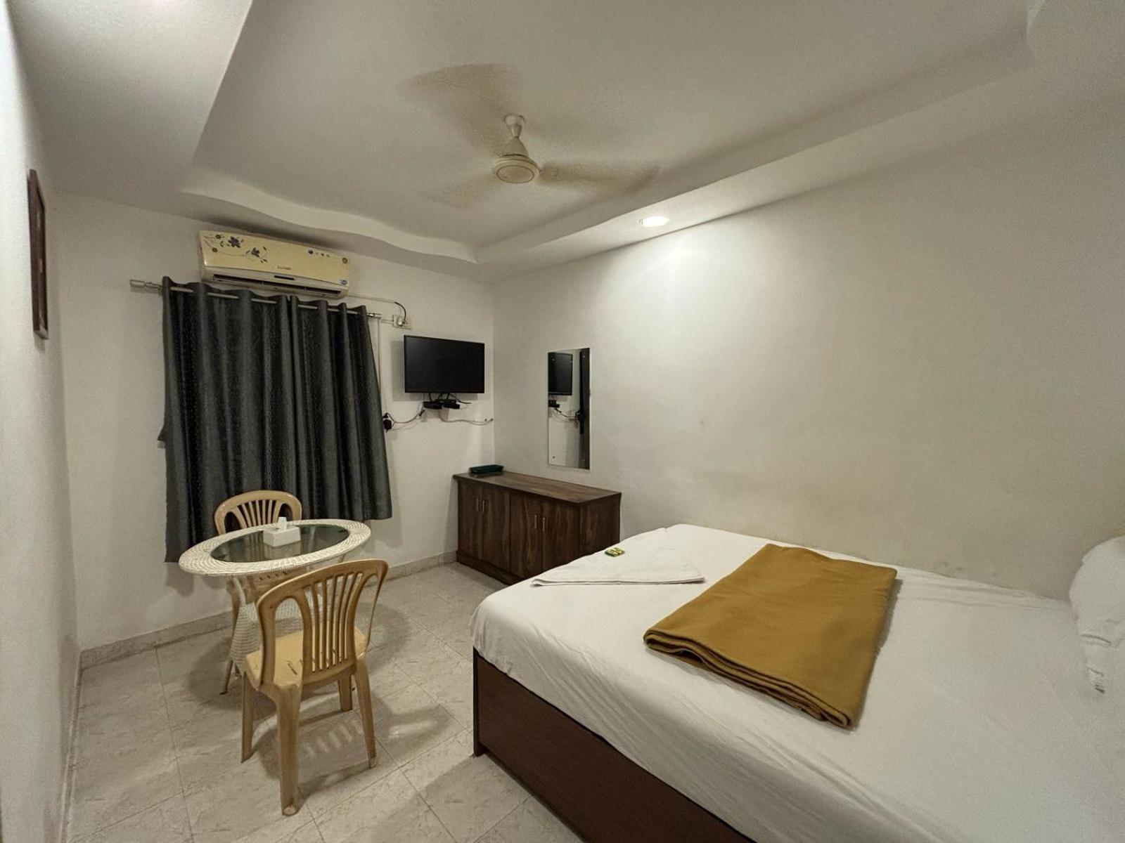 Rockdale Hotel & Resort Mira-Bhayandar Exterior photo