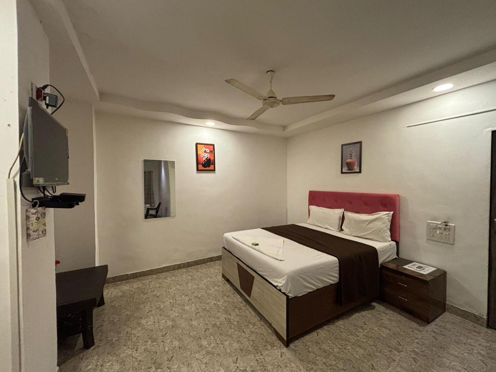 Rockdale Hotel & Resort Mira-Bhayandar Exterior photo